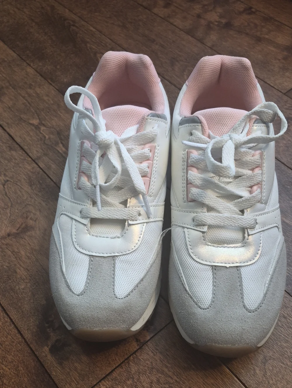 Nautica White Sneakers with Light Pink Lining Size 5